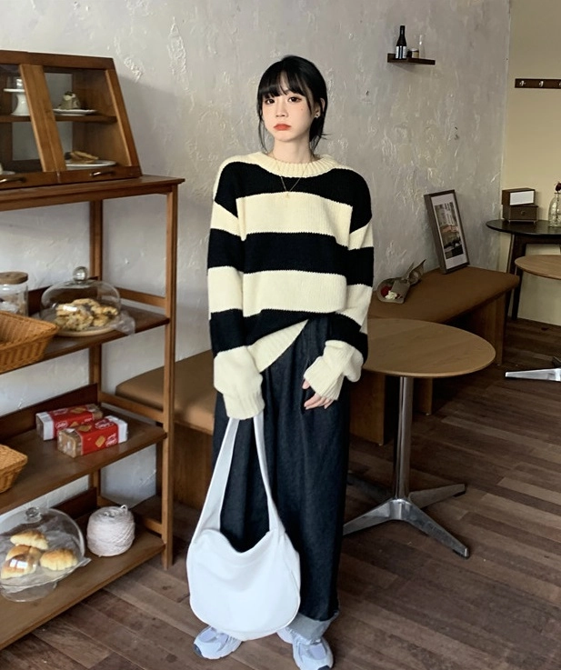 Blue And Green Two-Color Oversized Stripe Sweater | Wooyoung