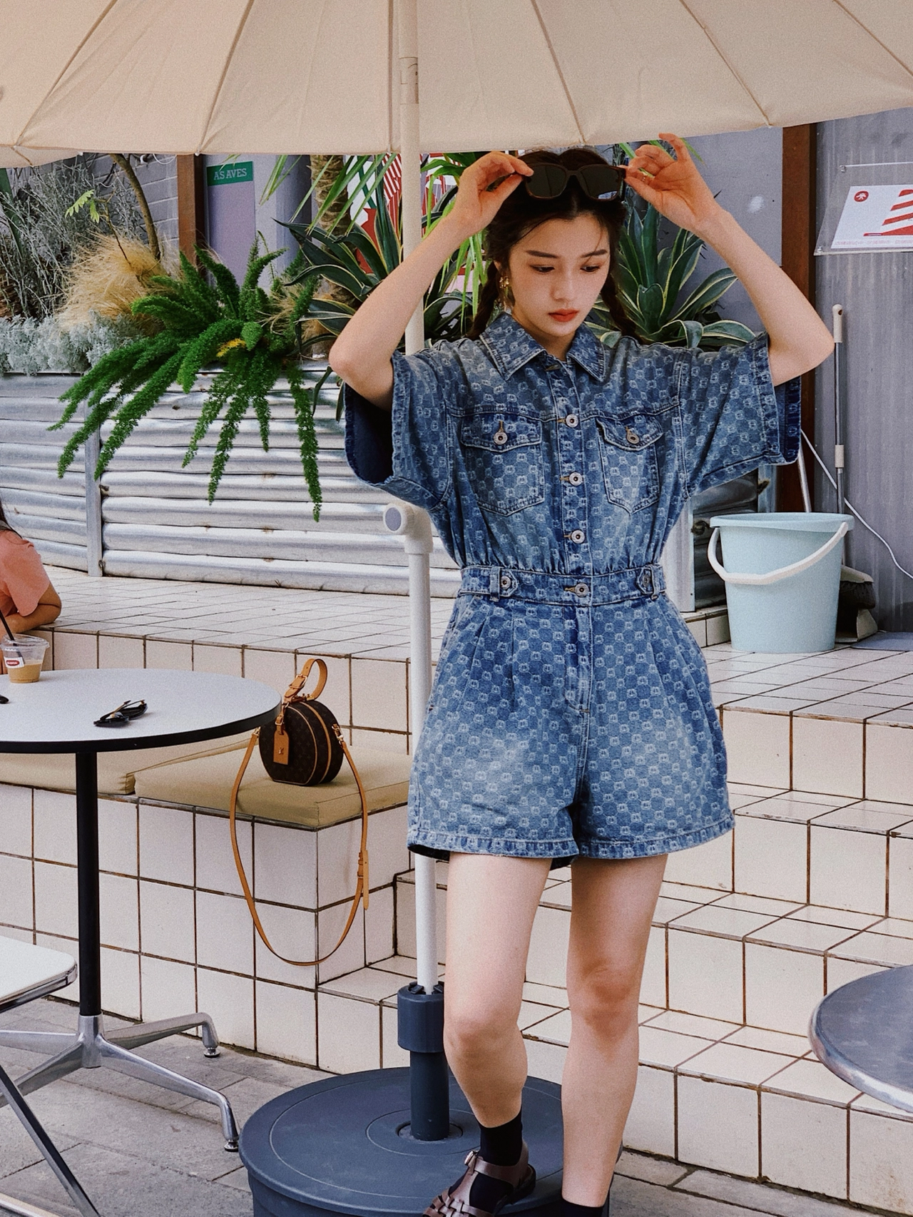 じゅん様THE SHINZONE DENIM JUMP SUITS Tinseltown Juniors' Belted Denim Jumpsuit, Light Blue/XS