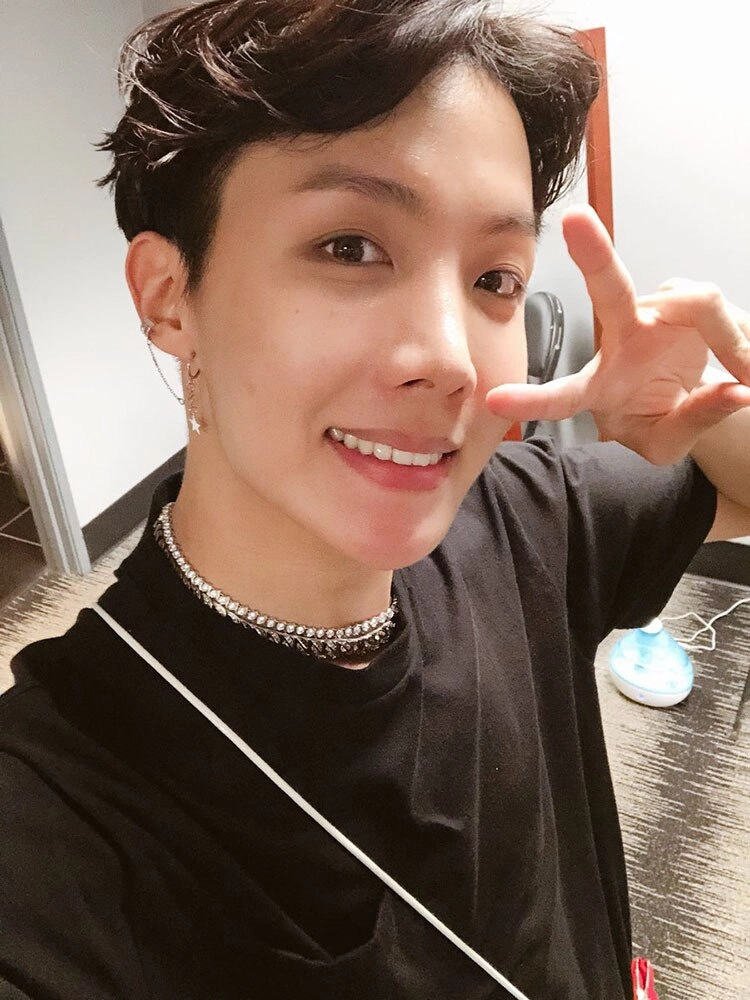 【HYEONK】HYEONK STUD RING ★BTS J-Hope着用★ HYEONK】HYEONK STUD RING ☆BTS J-Hope着用☆ 指輪・リング