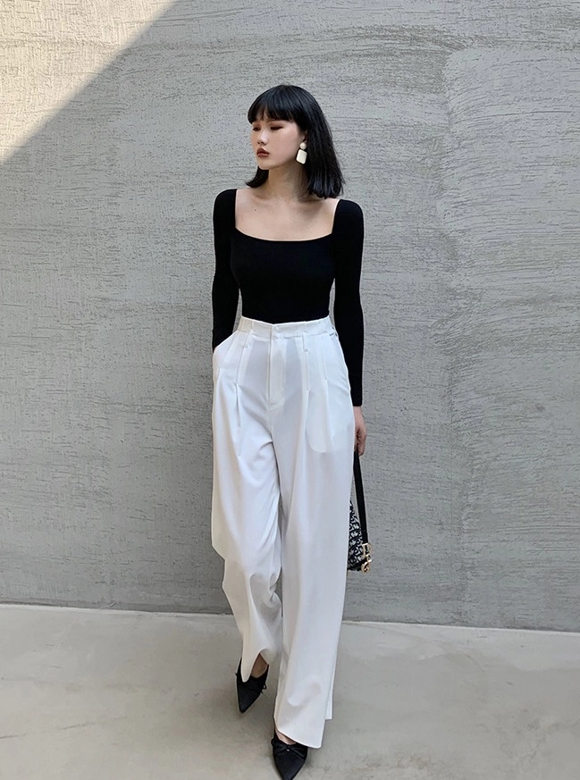 Black Square Neck Top | Lisa - BlackPink - Fashion Chingu