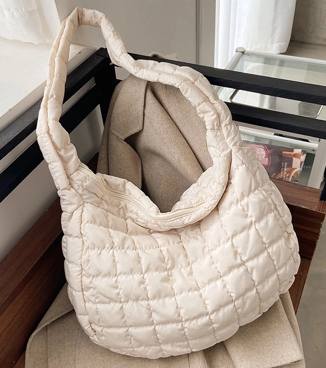 White Textured Bag | Jennie - BlackPink - Fashion Chingu