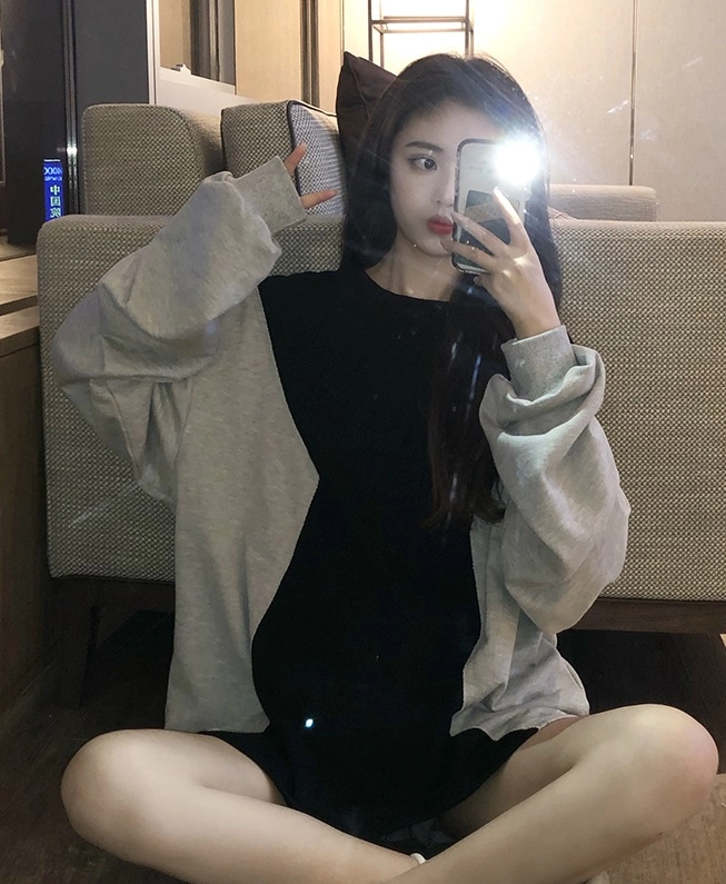 Black And Grey Two-Tone Oversized Sweatshirt | Karina