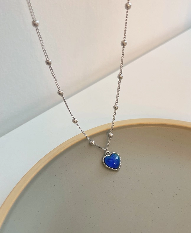 Blue Color-Changing Heart Necklace | Taehyung - BTS