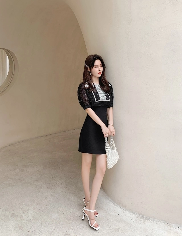 Black Puff Sleeve Lace Mini Dress | Lisa - BlackPink