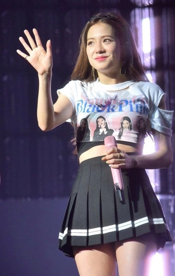 ★BLACKPINK JISOO着用★ CHECK PLEATS MINI SKIRT SHORTS Black Pleated Mini Skirt | Jisoo - BlackPink - Fashion Chingu