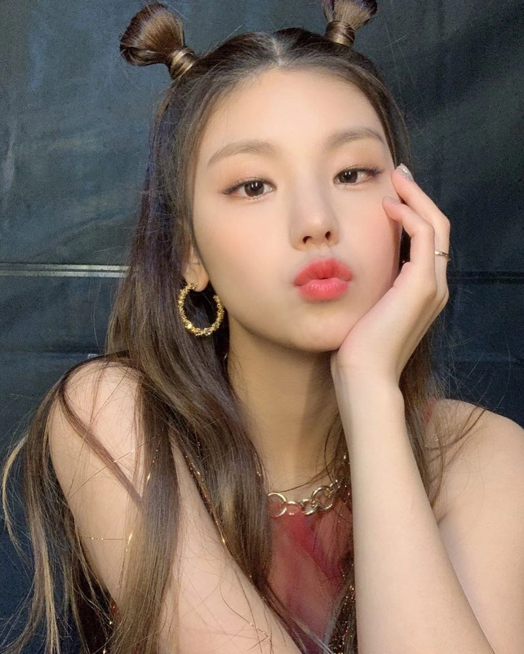 ITZY イェジ POPUP gold アクセサリー ITZY X SENTIMENTS KEYRING - YEJI - ITZY [GOLD] POP-UP STORE
