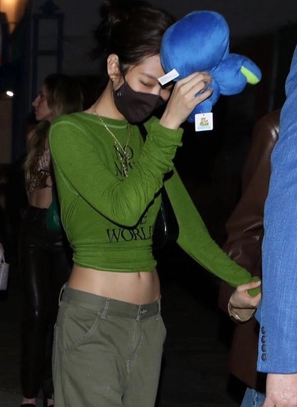 Army Green Denim Jeans | Jennie - BlackPink - Fashion Chingu Army Green Denim Jeans | Jennie - BlackPink - Fashion Chingu