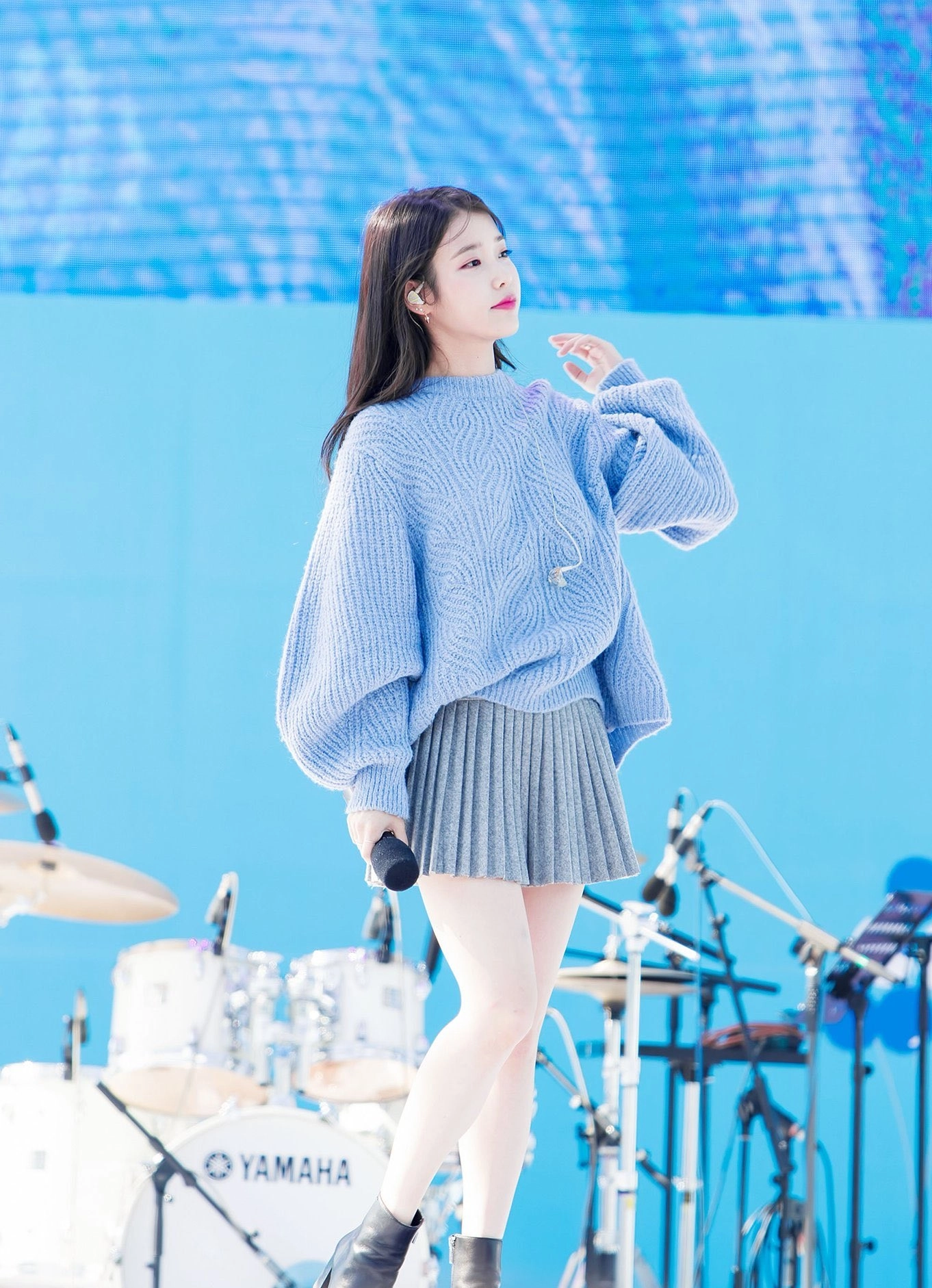 Grey Knitted Fine Pleats Skirt | IU - Fashion Chingu