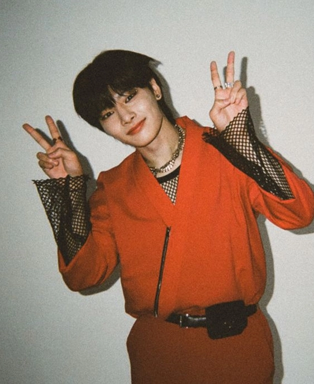 Black Wide Mesh Top | Jeongin - Stray Kids - Fashion Chingu