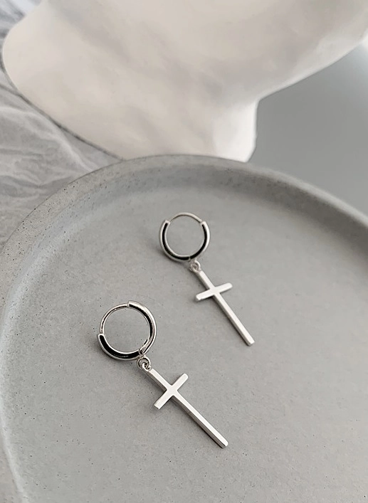 Silver Cross Drop Earrings | Han Seo Jun - True Beauty