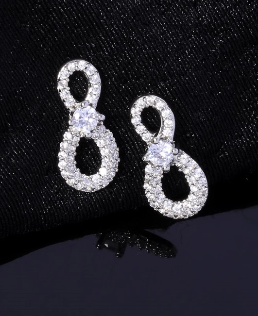 [HAESOOL] 韓国アクセ☆925silver☆YUE4600 Earrings HAESOOL(ヘスエル) - 海外通販のBUYMA