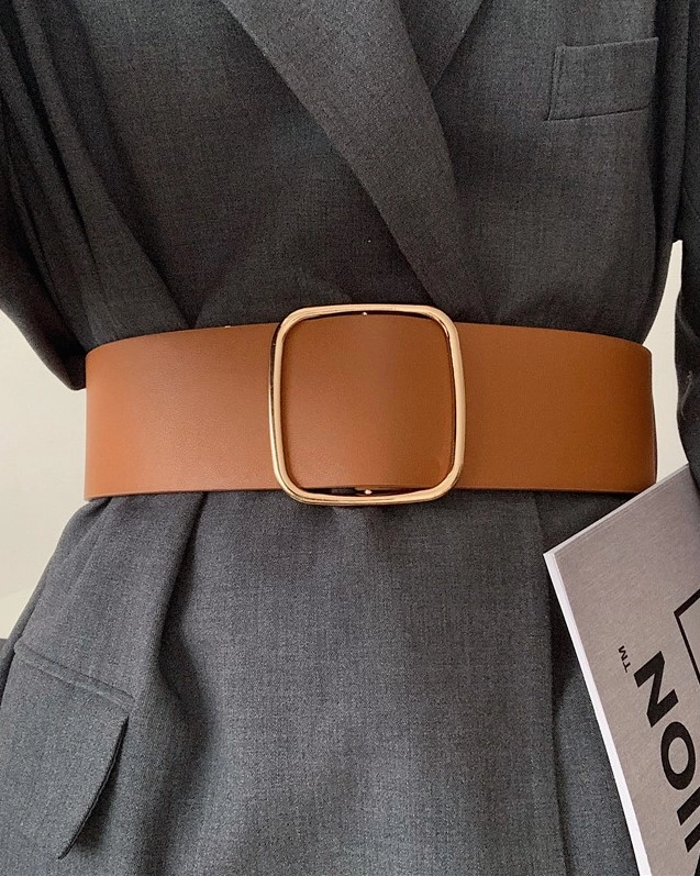 Black Wide Belt With Thin Gold Buckle | Seohyun - Girls