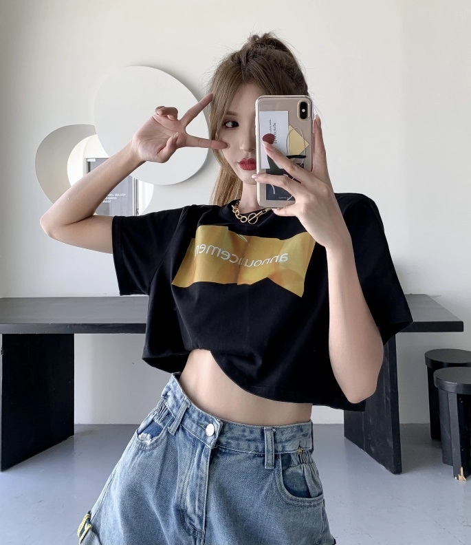 BLACKPINK DEADLINE コヤン 限定 CROP TEE 黒Lサイズ BLACKPINK DEADLINE コヤン 限定 CROP TEE 黒Lサイズ - メルカリ