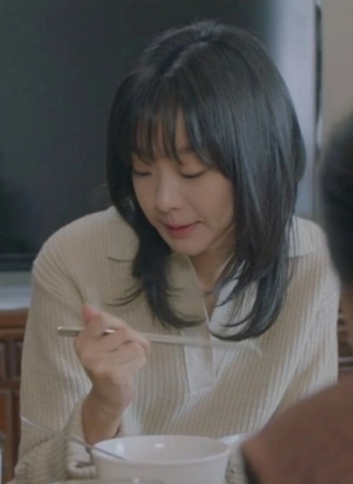 White Open Collar Knitted Top | Kook Yeon Su – Our Beloved Summer