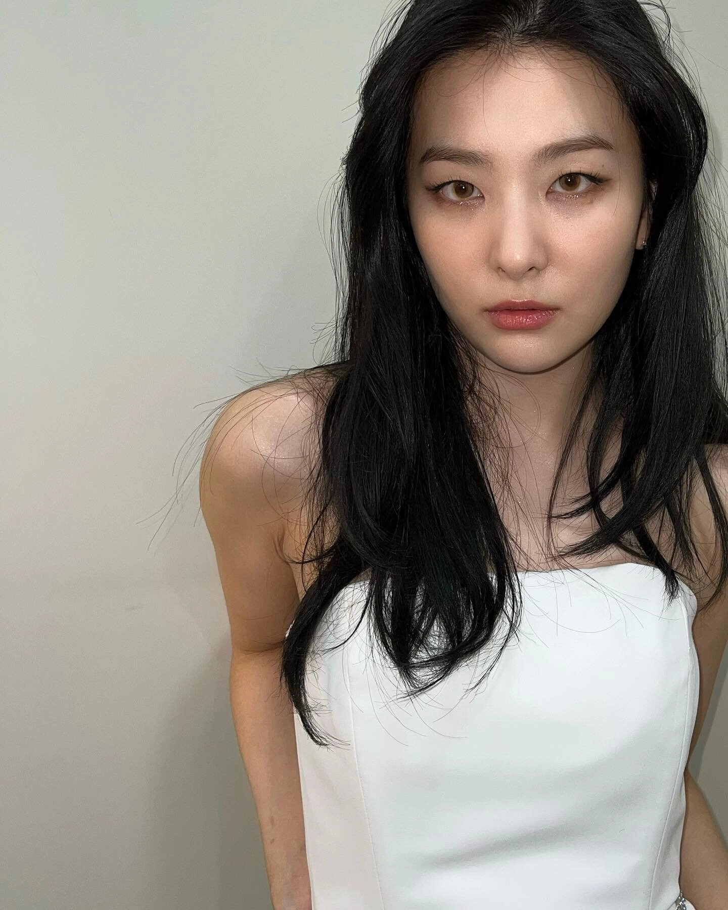Red velvet SEULGI 着用/ALAVAGUE/DUGONG BAG S/ユニセックス Red velvet SEULGI 着用/ALAVAGUE/DUGONG BAG S/ユニセックス