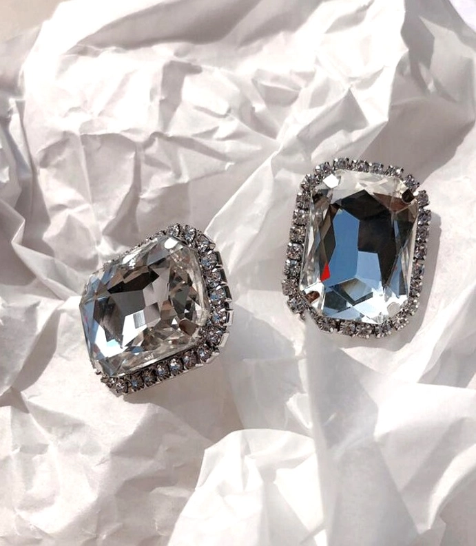 [justLoveR] BLACKPINKジェニ着用☆Valentie Cubic Earrings Qoo10] justLoveR. Valentie Cubic Earri : KPOP