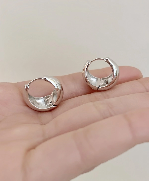 [MAMA CASAR] AVIROD Hoop Unbalanced Earrings★BTS★ BTS Jimin Chain Hoop Earring – Charming Little Fox