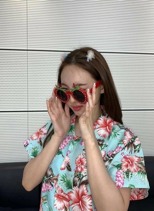 Red Strawberry Sunglasses | Nayeon - Twice