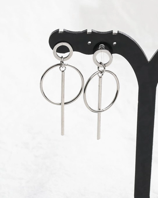 Silver Ring And Rod Earrings | Taehyung - BTS - Fashion Chingu
