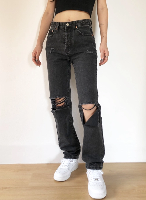 Blue Cut-Off Pointed Denim Jeans | Wheein - Mamamoo
