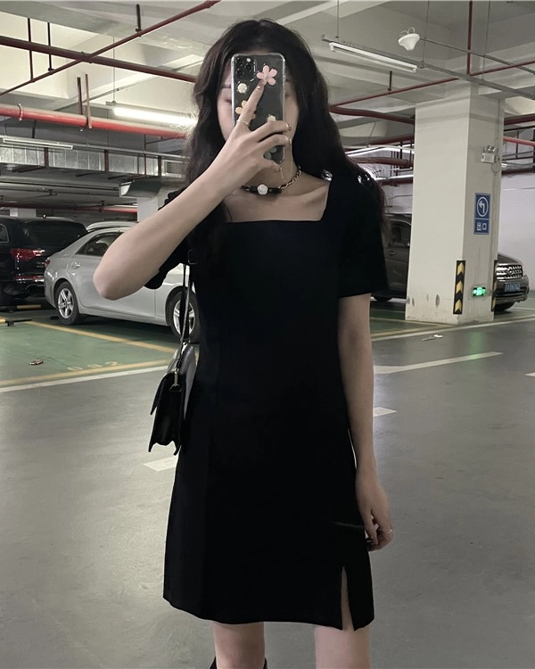 BLACKPINK ジェニー着用★EN OR★韓国★WRINKLED SHIRRING DRESS BLACKPINK ジェニー着用☆EN OR☆韓国☆WRINKLED SHIRRING DRESS