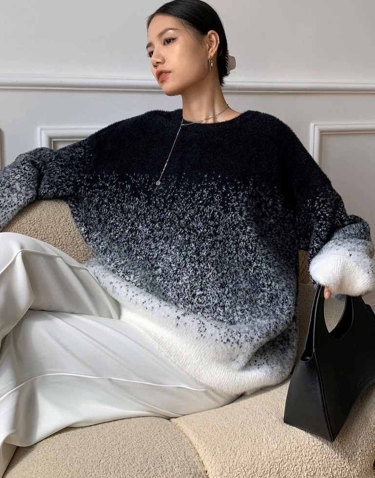 Black Dotted Ombre Sweater | Jay - iKON - Fashion Chingu