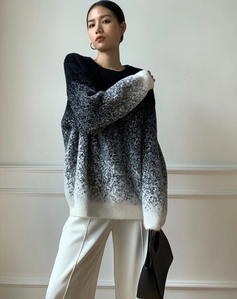★韓国人気★LOOKPLE★LOOK STUART SWEATSHIRT The Margareta Sweater – LISA YANG