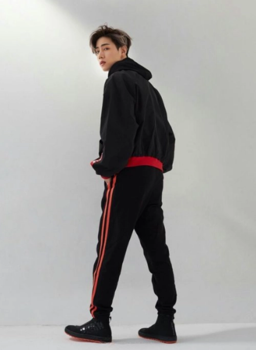 GOT7 マーク 服 XClll Champion × Japanese Brand × Represent Clo. Champion x XCIII