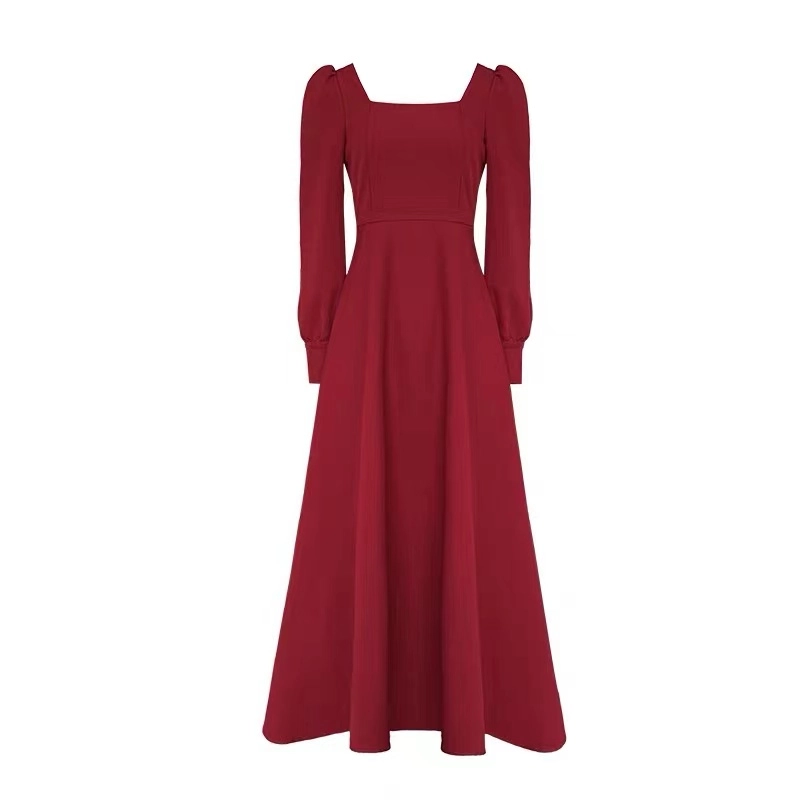 Red Square Neckline Long Sleeves Dress | Cheon Seo Jin