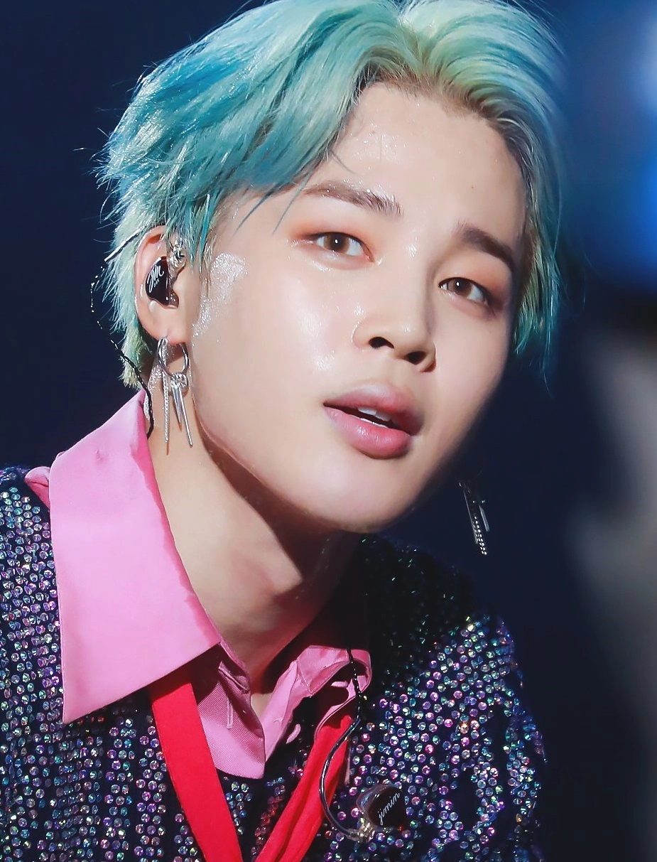 Silver Cross And Pendulum Asymmetrical Earrings | Jimin