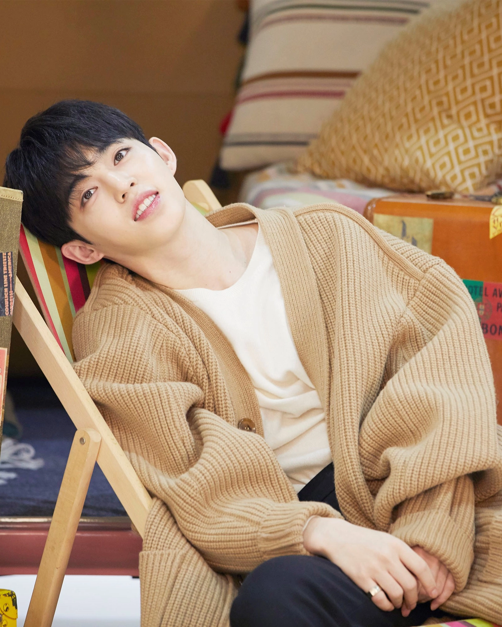 Light Brown Knitted Cardigan | S.Coups - Seventeen - Fashion