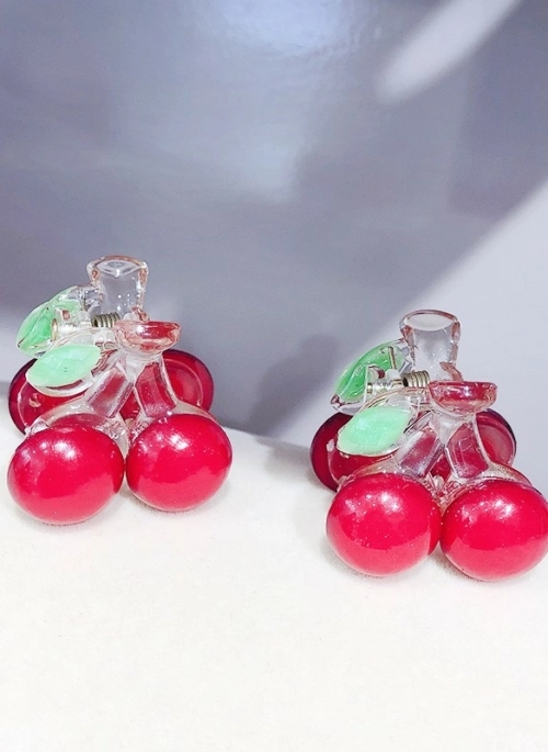 Silver Cross And Pearl Necklace | Yeji - ITZY - Fashion Chingu
