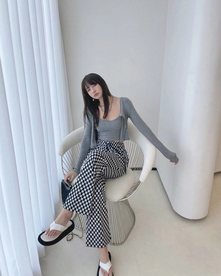 ☆aespa カリナ☆【INSILENCE】☆checkered drawstring ba.g☆ ☆aespa カリナ☆【INSILENCE】☆checkered drawstring ba.g