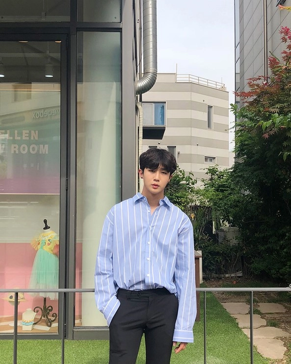 Light Blue Vertical Stripes Shirt | Jeonghan - Seventeen - Fashion