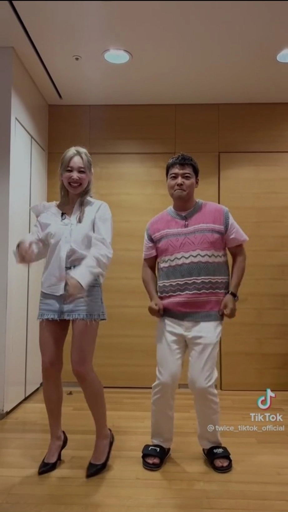 White Asymmetrical Off Shoulder Blouse | Nayeon - Twice