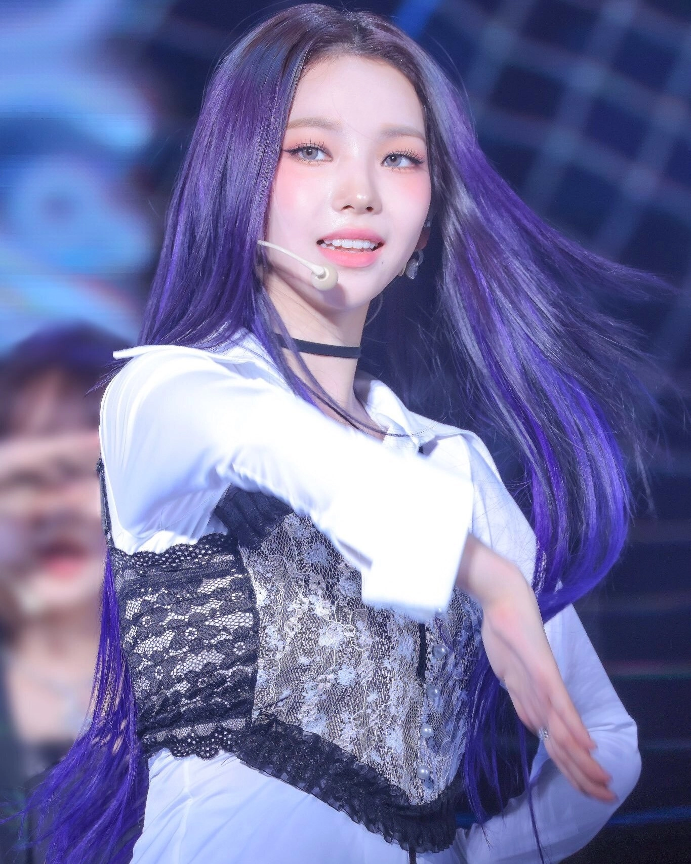 karinaです Black Floral Lace Crop Top | Karina - Aespa - Fashion Chingu