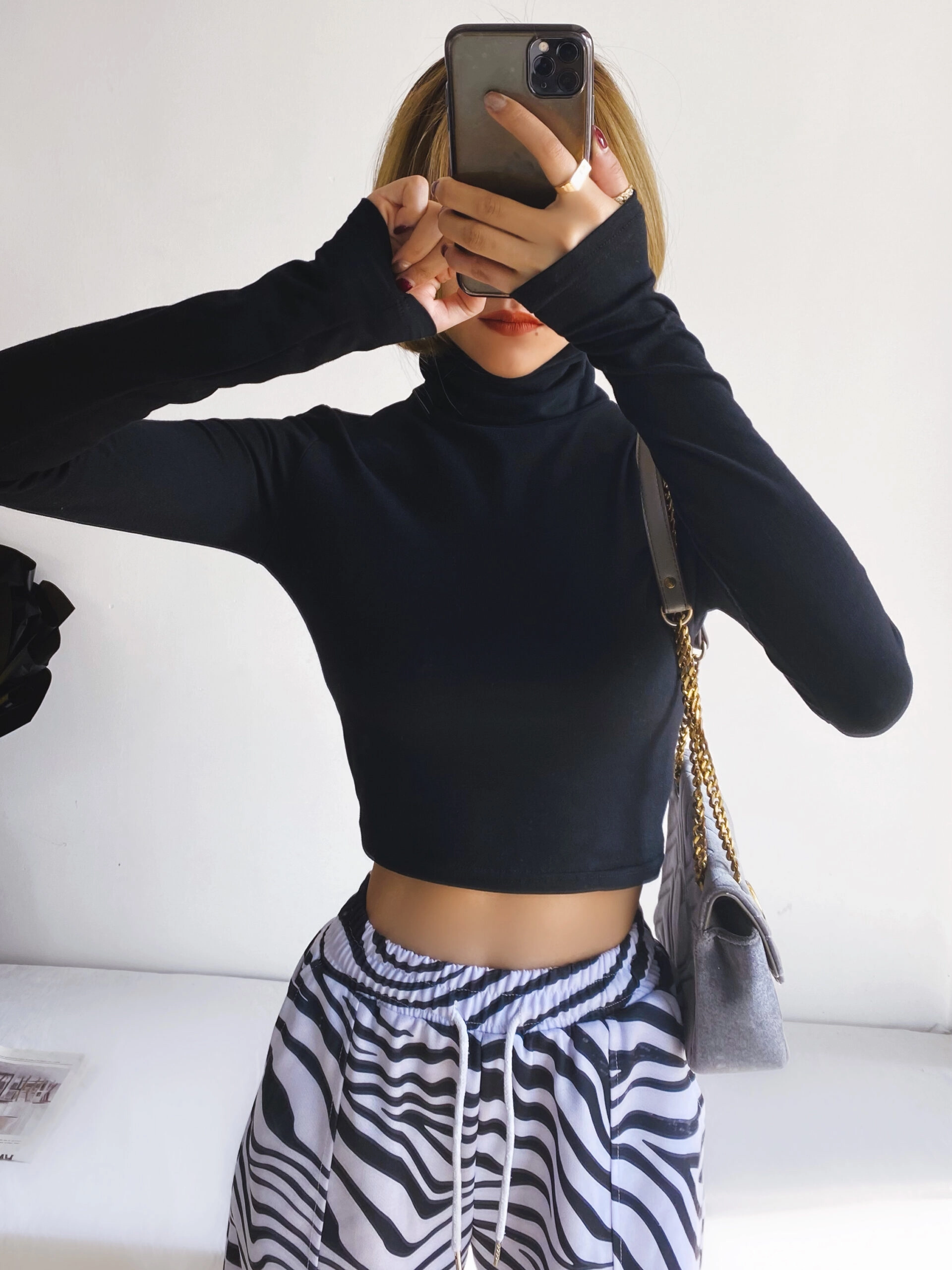 Black Long Sleeve High Neck Crop Top | Jennie - Blackpink