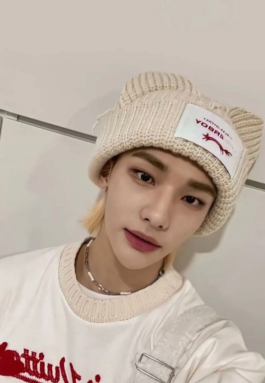 ★Stray Kids ヒョンジン★LECYTO★Angora Cat Earworm Beanie Stray Kids ヒョンジン着用☆LECYTO☆Angora Cat Earworm Beanie