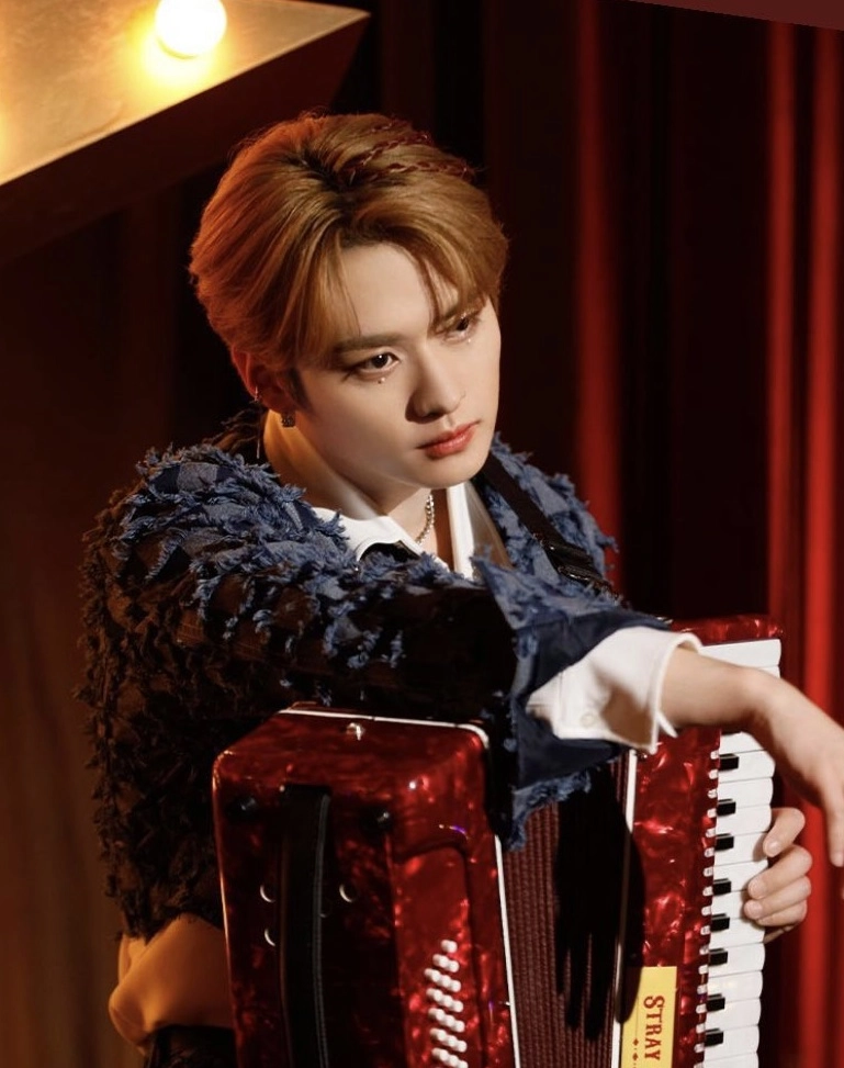 Blue Raw Trimmed Checkered Jacket | LeeKnow - Stray Kids - Fashion