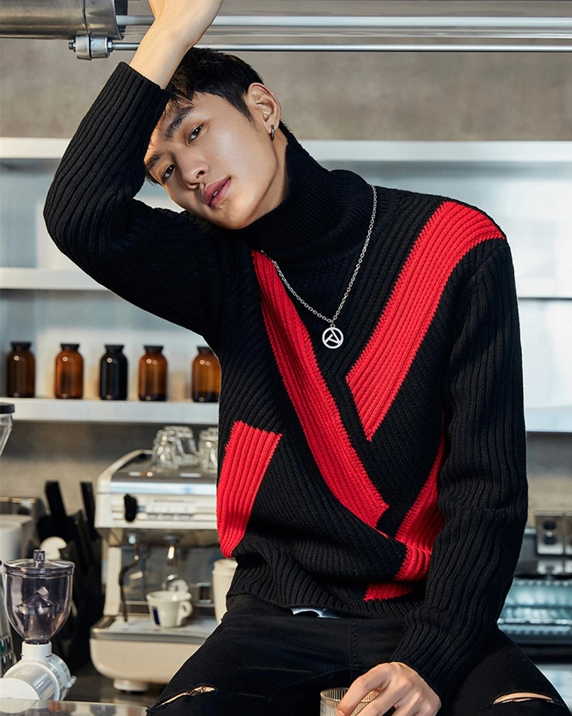 Black And Red Color Block Turtleneck Sweater | Mingyu - Seventeen