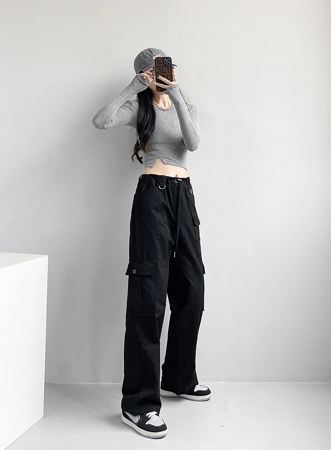 Black Multi-Pocket Cargo Pants | Jennie - BlackPink