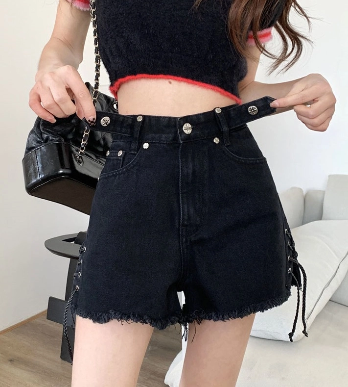 Black Cross Patched Denim Shorts | Yeji - ITZY - Fashion Chingu