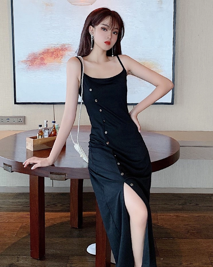 Black Front Slit Dress | Jennie - BlackPink - Fashion Chingu