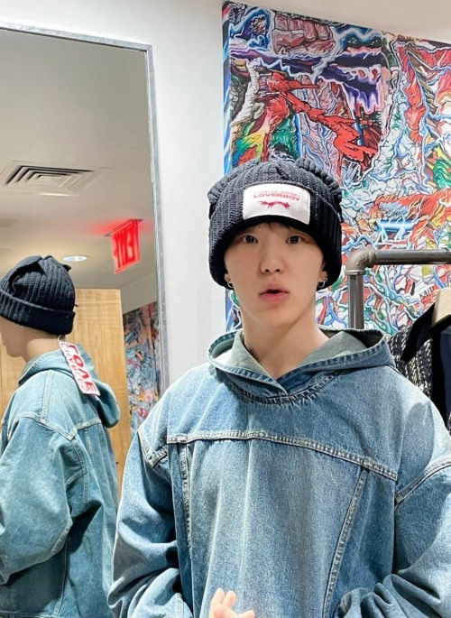 Seventeen Outfit Shop - Get similar fashion & clothes now