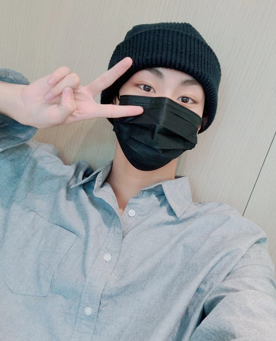 Black Knitted Beanie | Jungwon - Enhypen - Fashion Chingu