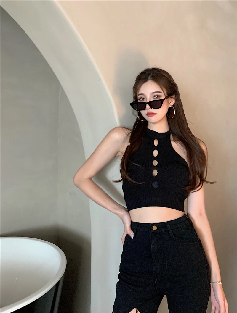 【HI FI FNK】Kaye Track Knitted Collar Top high_neck_fine_knitted_top_110