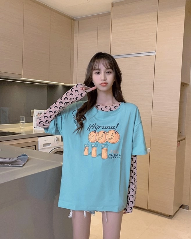 Jenniemoonページ Beige Crecent Moon Top | Jennie - BlackPink - Fashion Chingu