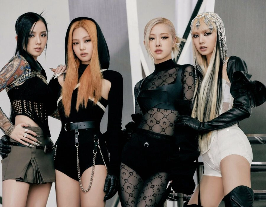 KPOP Outfit Shop - Get Your Favorite Idol Fashion - Shop Now!