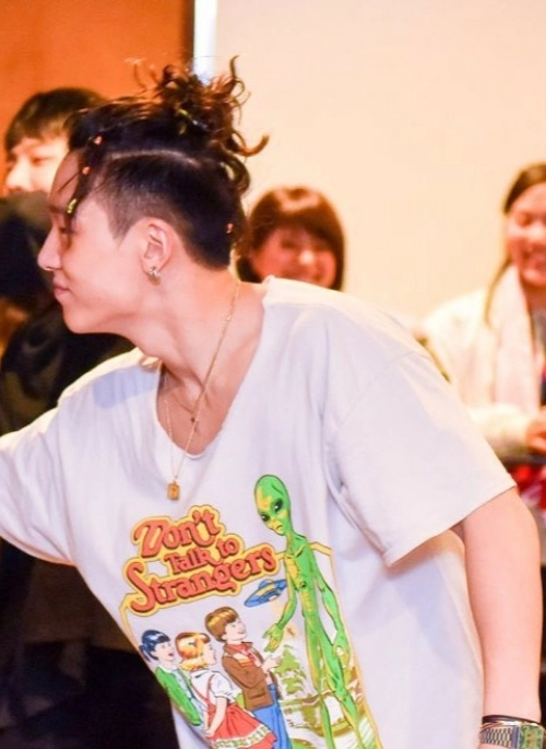 iKON バビ  BOBBY フォトTシャツ iKON | Bobby - Fashion Chingu