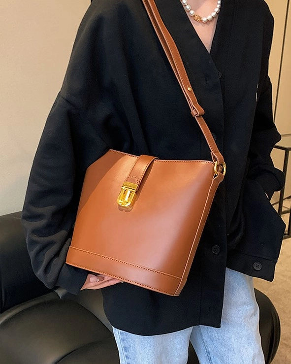 Brown Faux Leather Bucket Bag | Wendy - Red Velvet - Fashion